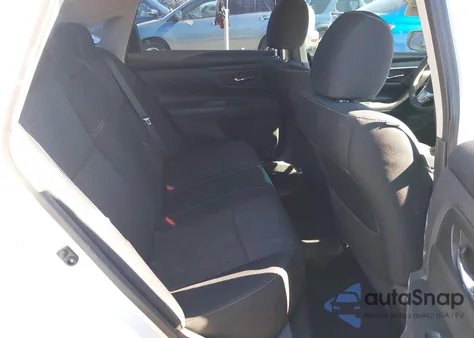 2016 Nissan Altima 2.5 S z USA, uszkodzony, nr VIN 1N4AL3AP7GC208402